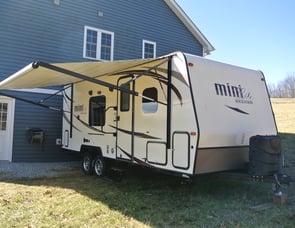 Forest River RV Rockwood Mini Lite 2304KS