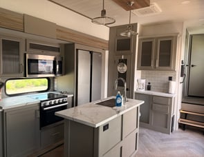 Keystone RV Sprinter 3920DSL