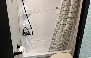 Sleek & Spacious