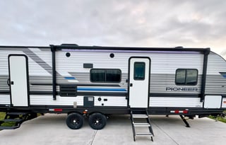 2021 Heartland Pioneer