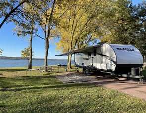 Prime Time RV Tracer 230BHSLE