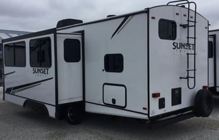 2022 CrossRoads RV Sunset Trail SS272BH