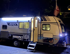 Coachmen Apex Nano 194BhS