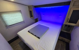 Cherokee Artic Wolf 287BH