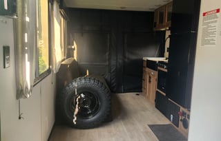 2025 Toy Hauler: Cherokee Grey Wolf 18RR