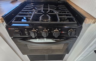 2024 North Trail 25BHPS, Fully furnished,