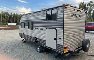 SUV towing friendly camper w/ FREE generator use with every rental!!