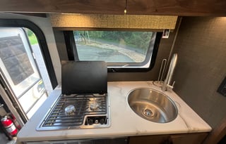 Luxury Mercedes Benz Diesel C-Class Pet Friendly