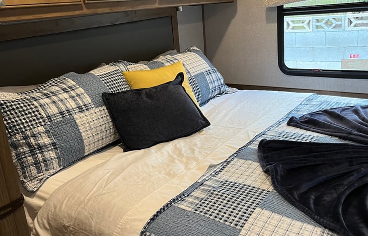 Master Bedroom King Size Bed