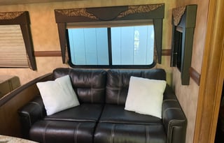 CrossRoads RV Sunset Trail 5th wheel