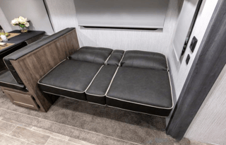 2021 Palomino Puma 32BHQS