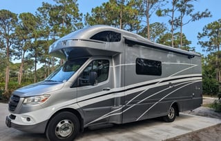 Escape Ordinary! Ride wth Frolicking Flamingos RV!