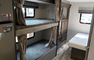 32ft 2023 Conquest Class-C RV - Pet Friendly!