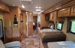 2015 Thor Motor Coach Four Winds 31E Bunkhouse