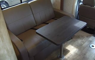 2018 Winnebago Navion 24V