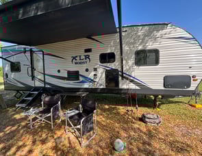 Forest River RV XLR Boost 27QBX
