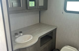 4 Season RV Perfect  4 Couples or Small Groups