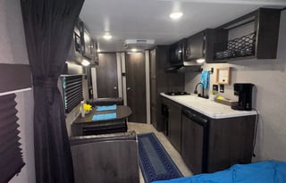 Cute & Cozy "Fully Stocked" Jay  Flight