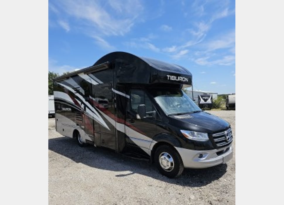 Class C Motor Home rentals in Dallas