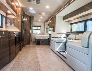 Entegra Coach Qwest 24L