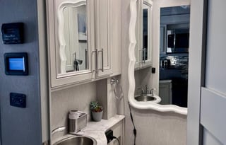 Rick and Cindy's 2023 Fleetwood Flair 32N