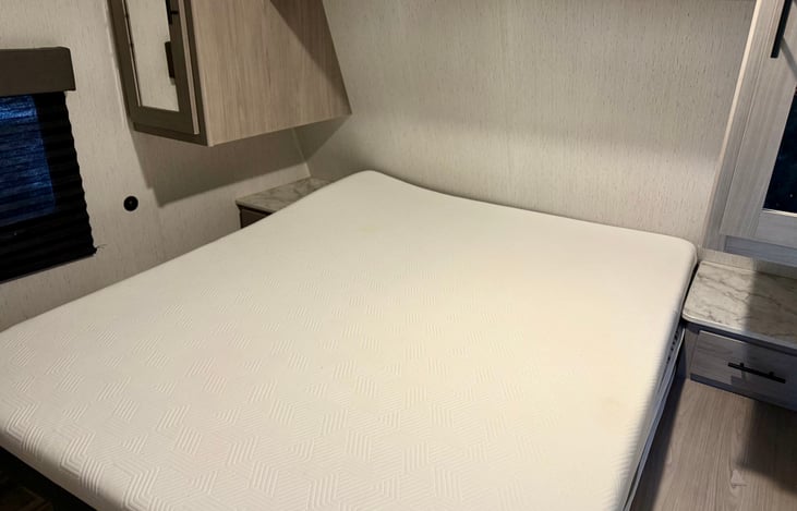 Queen Size Camper bed