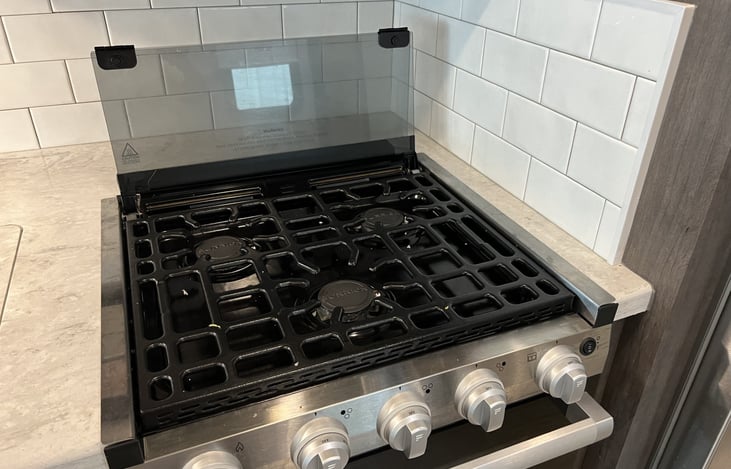 3 burner gas stove top