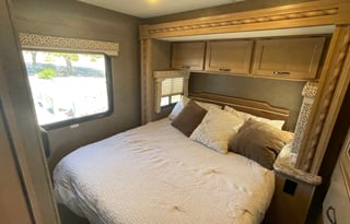 2018 Thor Motor Coach Four Winds 22E