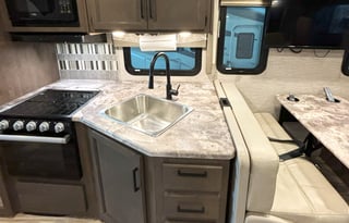 2022 Thor Motor Coach ACE 32.3