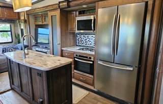 2018 Keystone Montana 3921FB Fifth Wheel
