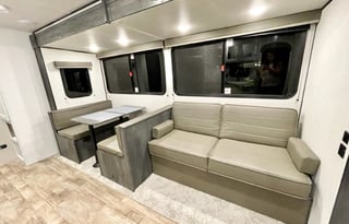 2022 Keystone Hideout