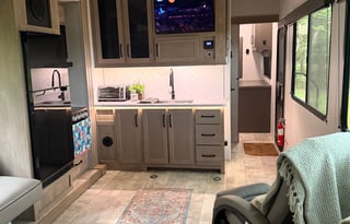 2024 Grand Design Momentum G-Class 28G