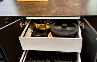 REMODELED, luxury  new interior. DELIVERY ONLY.