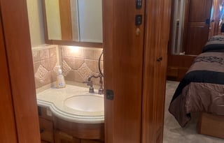 TheCopperClassA 2009 Monaco Executive Seierra IV