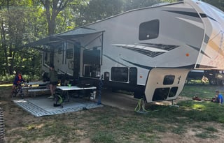 Large Toy Hauler that sleeps 8