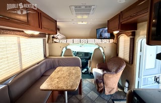 Thor FREEDOM ELITE Class C – Home on the Road