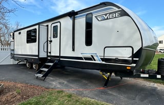 2024 Luxurious, Loaded & Spacious 2 Bdrm Pets Free