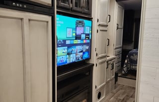 Cozy Cruiser or Lakeside Retreat