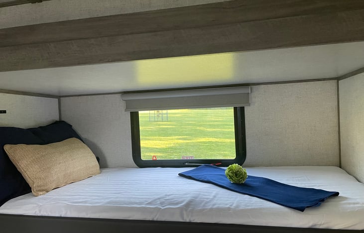 Twin Bunk #2 with rear yard view