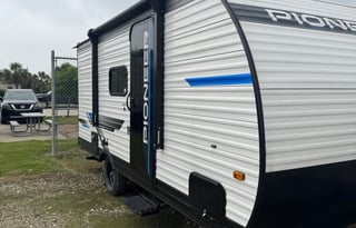 2025 Heartland Pioneer 17Bh