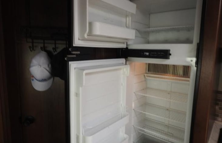 Please load the door only after traveling .