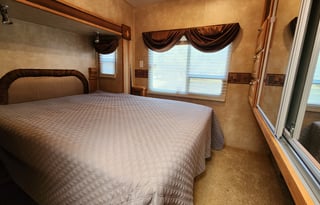 "The Wildcat" 2008 Forest River Wildcat 32QBBS