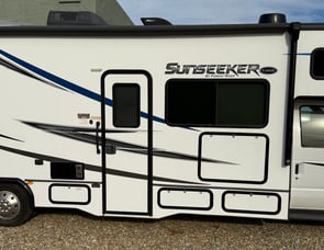 Forest River RV Sunseeker Classic 3270S Ford