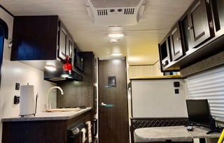 2019 Heartland Pioneer **NO LIMIT TOWING MILES!**