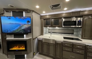 2022 Fleetwood RV Frontier Frontier 36SS