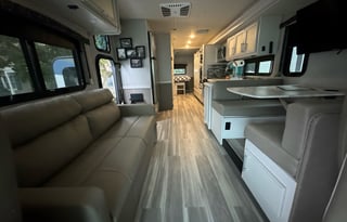 2022 Fleetwood RV Flair 34J