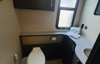 2018 Dynamax Isata 4 FREE GENERAT.200MI FREE A DAY