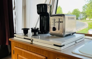 Popup Camper with Heat/AC & Extra Amenities