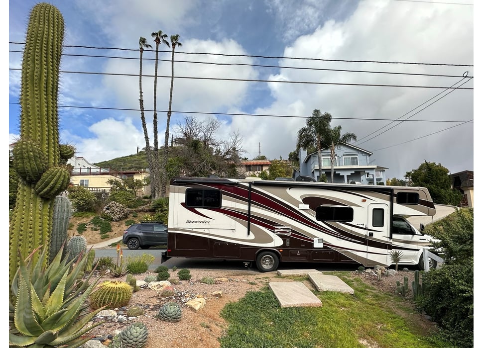 Class C Motor Home rentals in Imperial