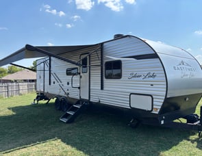 EAST TO WEST Silver Lake 27K2D